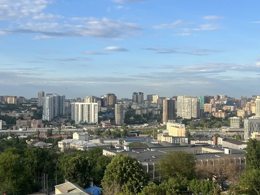 Продам трехкомнатную (3-комн.) квартиру, Профсоюзная ул, 47, Ростов-на-Дону г