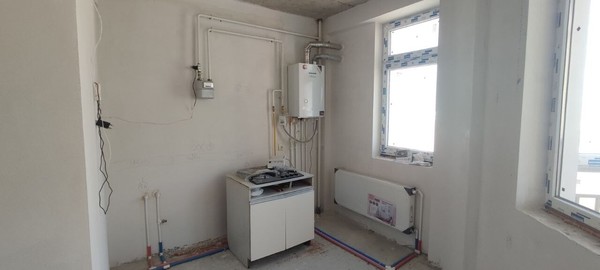Продам двухкомнатную (2-комн.) квартиру, Батурина ул, 185, Симферополь г
