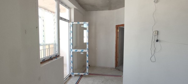 Продам двухкомнатную (2-комн.) квартиру, Батурина ул, 185, Симферополь г