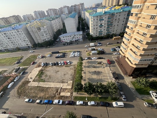 Продам трехкомнатную (3-комн.) квартиру, Черкасская ул, 58, Краснодар г