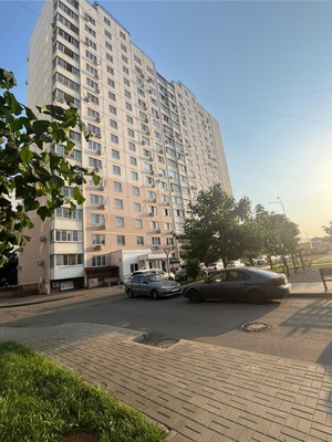 Продам трехкомнатную (3-комн.) квартиру, Черкасская ул, 58, Краснодар г