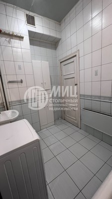 Продам трехкомнатную (3-комн.) квартиру, Гончарная ул, 38, Москва г