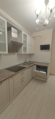 Продам двухкомнатную (2-комн.) квартиру, имени народной артистки СССР Галины Вишн ул, 12к1, Видное г