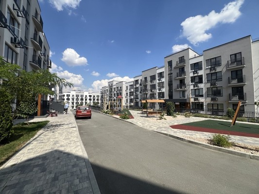 Продам однокомнатную (1-комн.) квартиру, Славы ул, 51к4, Мирное с