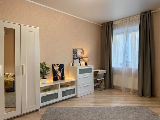 Продам двухкомнатную (2-комн.) квартиру, Чистопольская ул, 71А, Казань г