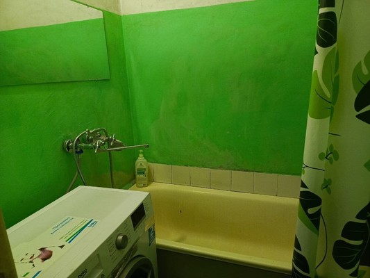 Продам комнату в 3-комн. квартире, Героев Сталинграда ул, 35, Симферополь г