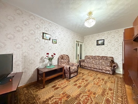 Продам двухкомнатную (2-комн.) квартиру, Осетинская ул, 127, Нальчик г