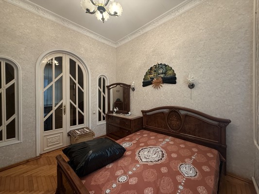 Продам двухкомнатную (2-комн.) квартиру, Мечникова ул, 172, Нальчик г