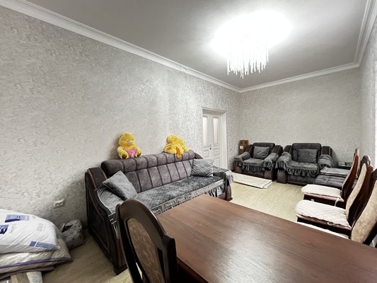 Продам двухкомнатную (2-комн.) квартиру, Братьев Беровых ул, 54а, Нальчик г