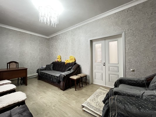 Продам двухкомнатную (2-комн.) квартиру, Братьев Беровых ул, 54а, Нальчик г