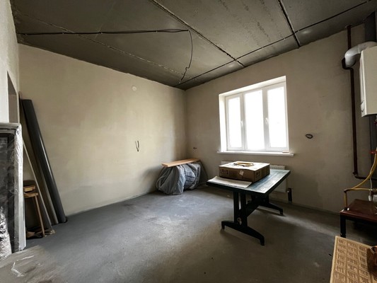 Продам двухкомнатную (2-комн.) квартиру, Братьев Беровых ул, 54а, Нальчик г