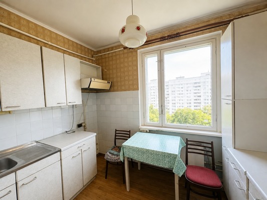Продам трехкомнатную (3-комн.) квартиру, Ферганская ул, 16к1, Москва г