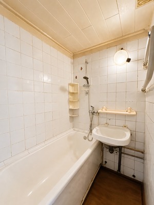 Продам трехкомнатную (3-комн.) квартиру, Ферганская ул, 16к1, Москва г