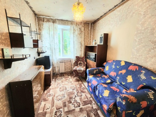 Продам трехкомнатную (3-комн.) квартиру, Смирягина пр-кт, 15, Новомичуринск г