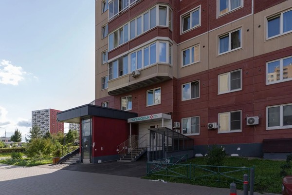 Продам двухкомнатную (2-комн.) квартиру, Лесная ул, 24к15, Боброво рп