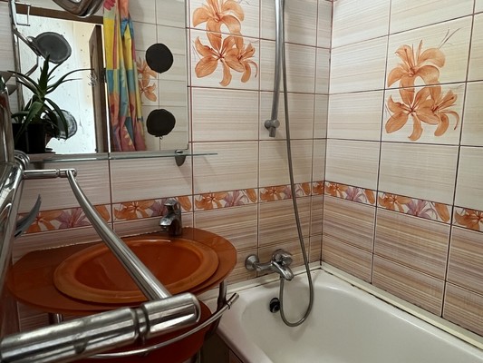 Продам двухкомнатную (2-комн.) квартиру, Есенина ул, 20Ак1, Санкт-Петербург г