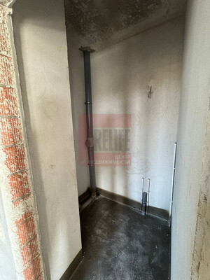 Продам трехкомнатную (3-комн.) квартиру, Куйбышева ул, 2, Калининград г