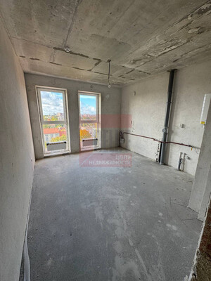 Продам трехкомнатную (3-комн.) квартиру, Куйбышева ул, 2, Калининград г