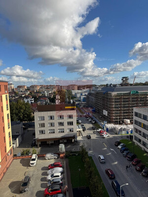 Продам трехкомнатную (3-комн.) квартиру, Куйбышева ул, 2, Калининград г