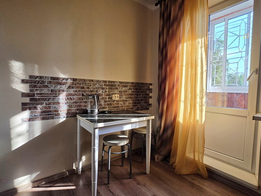 Продам двухкомнатную (2-комн.) квартиру, Пушкина ул, 13, Турово с