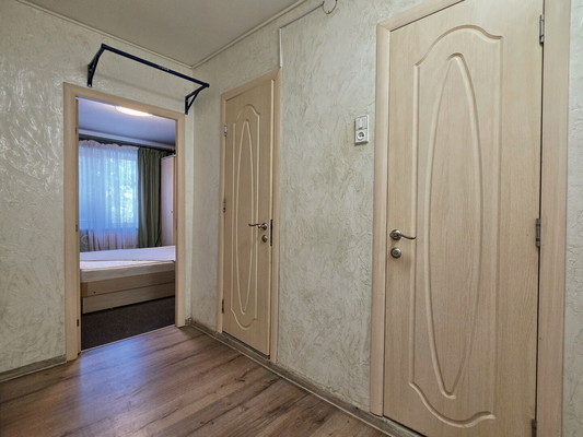 Продам двухкомнатную (2-комн.) квартиру, Пушкина ул, 13, Турово с
