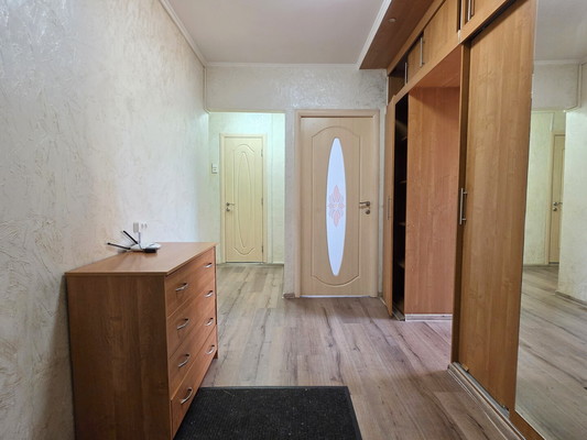 Продам двухкомнатную (2-комн.) квартиру, Пушкина ул, 13, Турово с