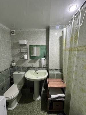 Продам трехкомнатную (3-комн.) квартиру, Ленина пр-кт, 17, Нальчик г