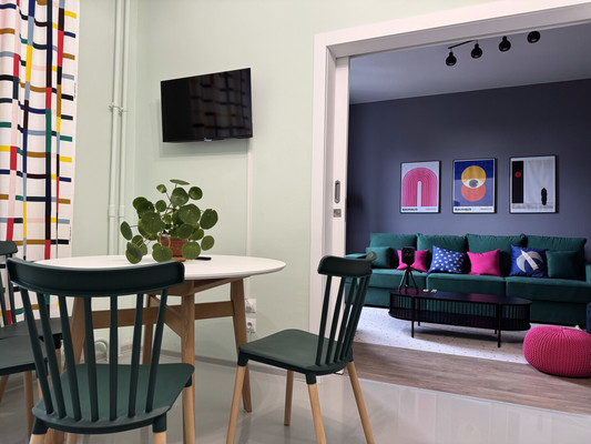 Продам трехкомнатную (3-комн.) квартиру, Кушелевская дор, 5к8, Санкт-Петербург г