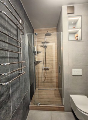 Продам трехкомнатную (3-комн.) квартиру, Кушелевская дор, 5к8, Санкт-Петербург г