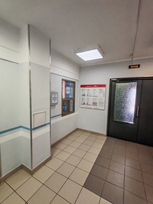 Продам трехкомнатную (3-комн.) квартиру, Кушелевская дор, 5к8, Санкт-Петербург г