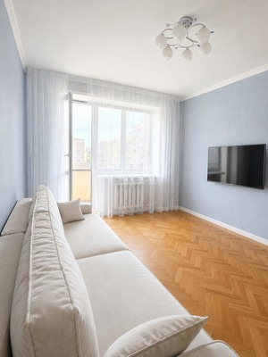 Продам двухкомнатную (2-комн.) квартиру, Галии Кайбицкой ул, 2, Казань г