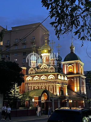 Продам трехкомнатную (3-комн.) квартиру, Гончарная ул, 38, Москва г