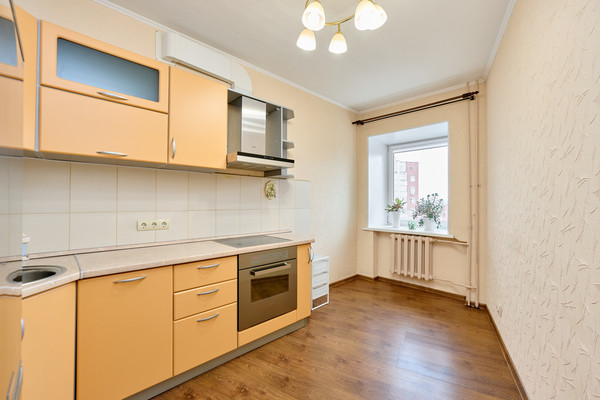 Продам однокомнатную (1-комн.) квартиру, Мира ул, 11, Пермь г
