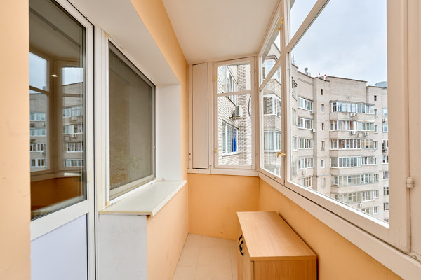 Продам однокомнатную (1-комн.) квартиру, Мира ул, 11, Пермь г