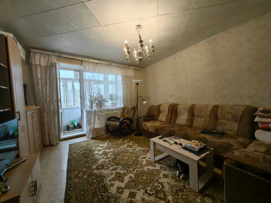 Продам трехкомнатную (3-комн.) квартиру, К.Маркса ул, 40, Волгодонск г