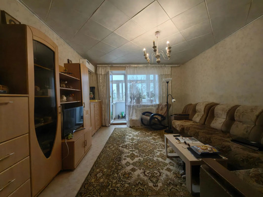 Продам трехкомнатную (3-комн.) квартиру, К.Маркса ул, 40, Волгодонск г