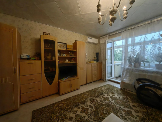 Продам трехкомнатную (3-комн.) квартиру, К.Маркса ул, 40, Волгодонск г