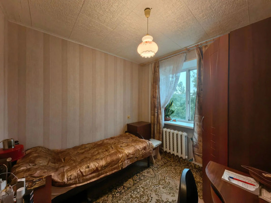 Продам трехкомнатную (3-комн.) квартиру, К.Маркса ул, 40, Волгодонск г