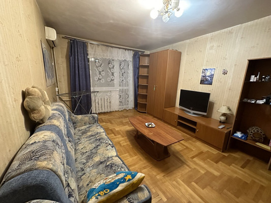 Продам двухкомнатную (2-комн.) квартиру, Красная ул, 260, Кропоткин г