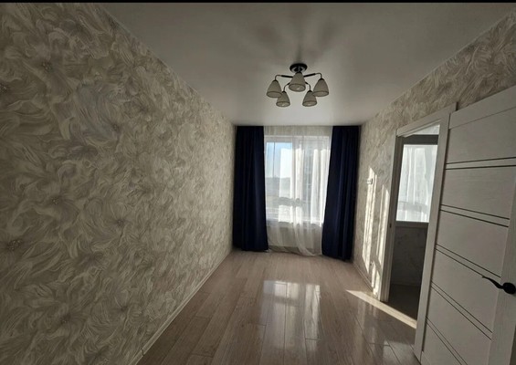 Продам однокомнатную (1-комн.) квартиру, Олимпийский городок мкр, 4к1, Рязань г