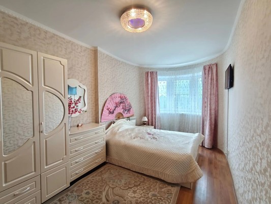 Продам двухкомнатную (2-комн.) квартиру, Дмитровская ул, 4, Базарово д