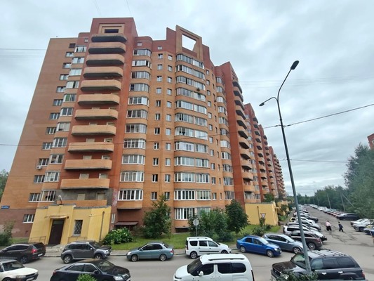 Продам двухкомнатную (2-комн.) квартиру, Дмитровская ул, 4, Базарово д