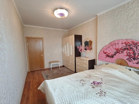 Продам двухкомнатную (2-комн.) квартиру, Дмитровская ул, 4, Базарово д