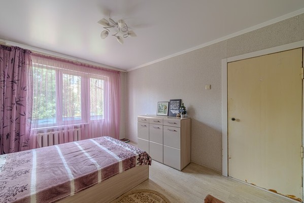 Продам многокомнатную квартиру, Суворова ул, 180, Пенза г