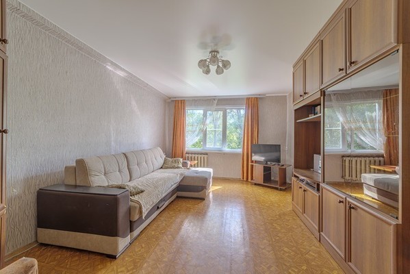 Продам многокомнатную квартиру, Суворова ул, 180, Пенза г