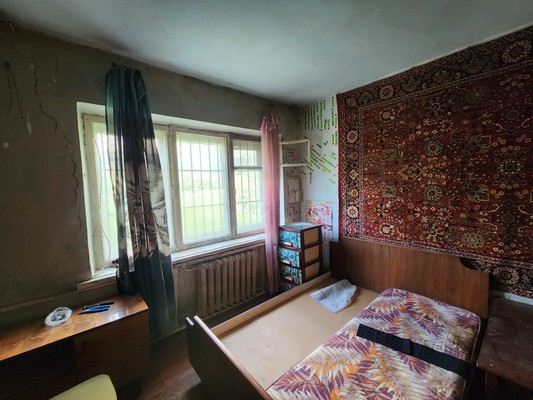 Продам трехкомнатную (3-комн.) квартиру, Обская ул, 12, Симферополь г