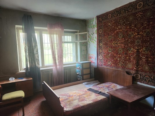 Продам трехкомнатную (3-комн.) квартиру, Обская ул, 12, Симферополь г