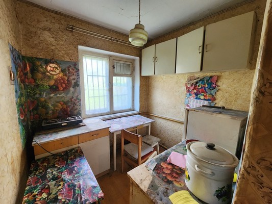 Продам трехкомнатную (3-комн.) квартиру, Обская ул, 12, Симферополь г
