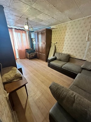 Сдам однокомнатную (1-комн.) квартиру, Павловская ул, 40к2, Колпино г