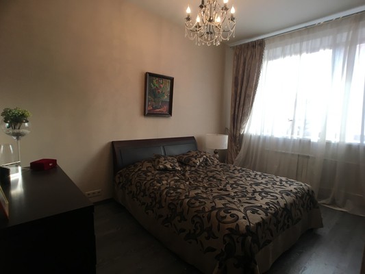 Продам трехкомнатную (3-комн.) квартиру, Кастанаевская ул, 18, Москва г